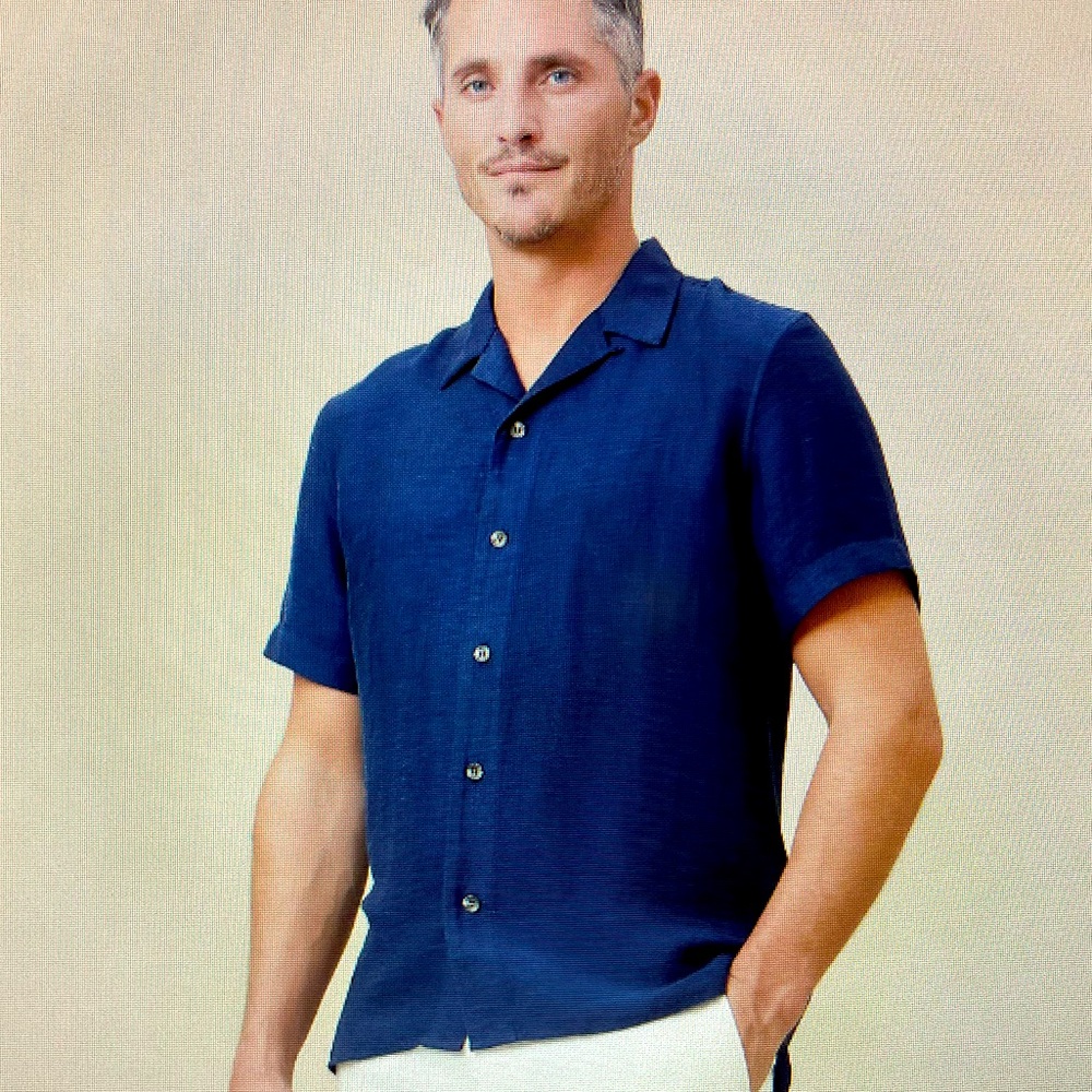 Banana Republic Men’s Satin Button Down Shirt